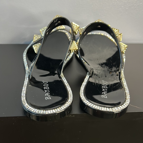 NWOT Bamboo Rhinestone Slides Size 6 - Picture 5 of 7